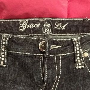 Juniors Grace in LA jeans